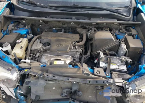 2018 Toyota Rav4 Xle from USA, damaged, VIN JTMWFREV3JJ725847